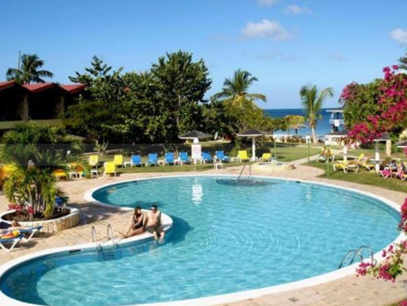 Hotel Starfish Halcyon Cove Dickenson Bay Exterior foto