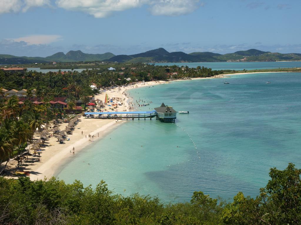 Hotel Starfish Halcyon Cove Dickenson Bay Exterior foto