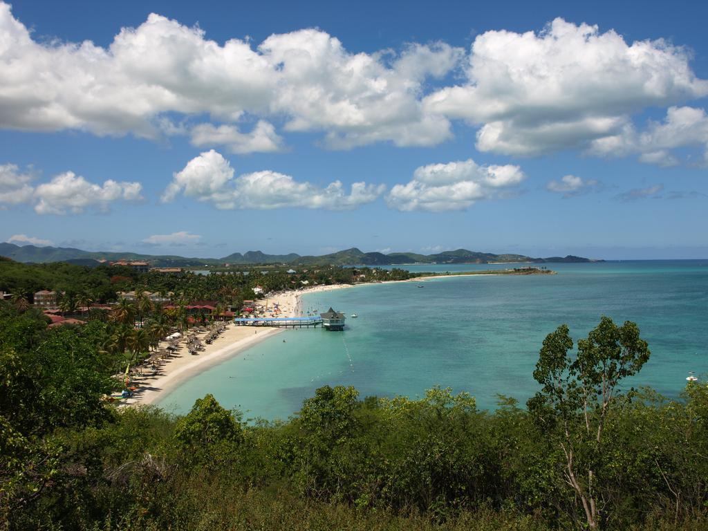Hotel Starfish Halcyon Cove Dickenson Bay Exterior foto